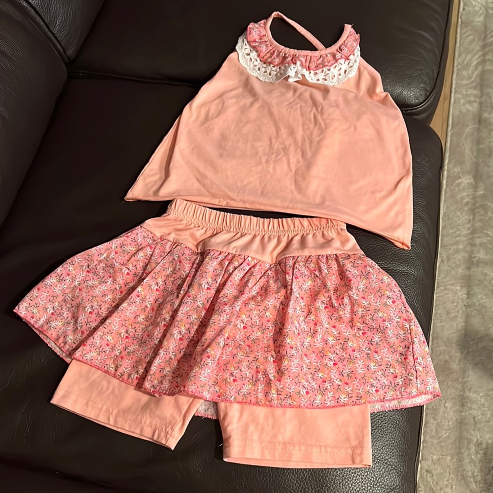 Peach/ Floral Short Set.
